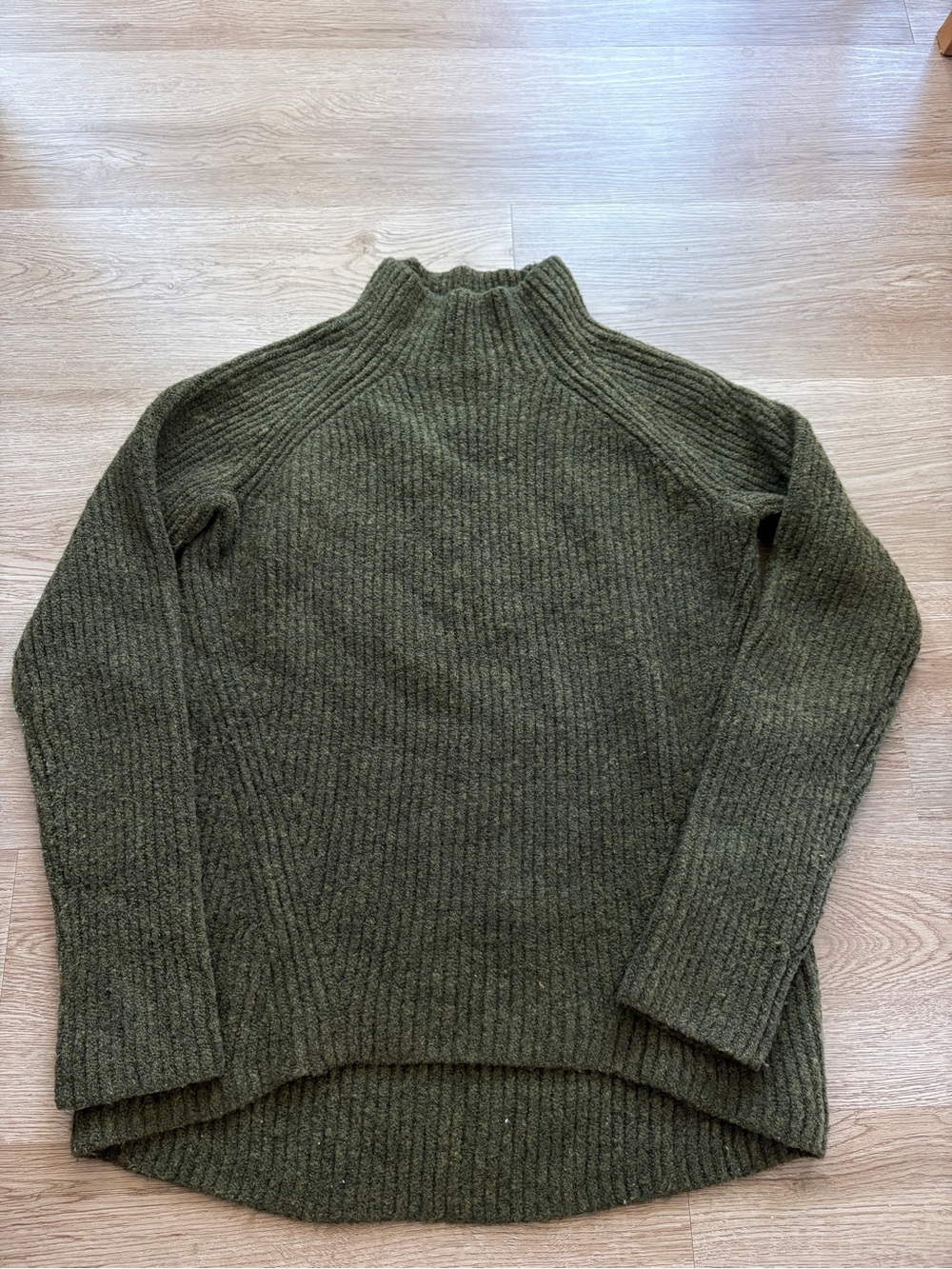 Women’s Ribbed Mock Neck Sweater - Olive Green